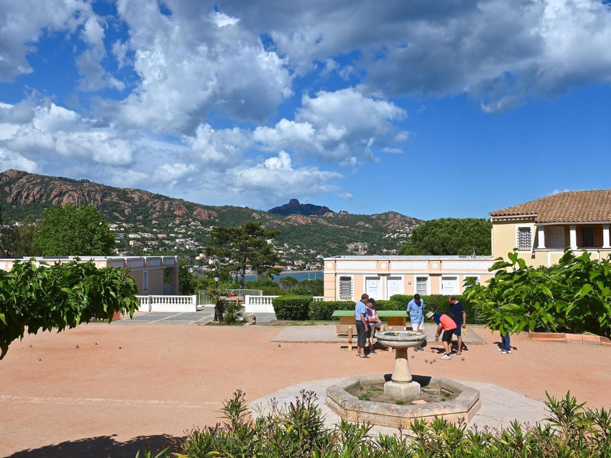 Apartment Village Cap Esterel - Le Village-40 By Interhome Saint-Raphaël Екстериор снимка