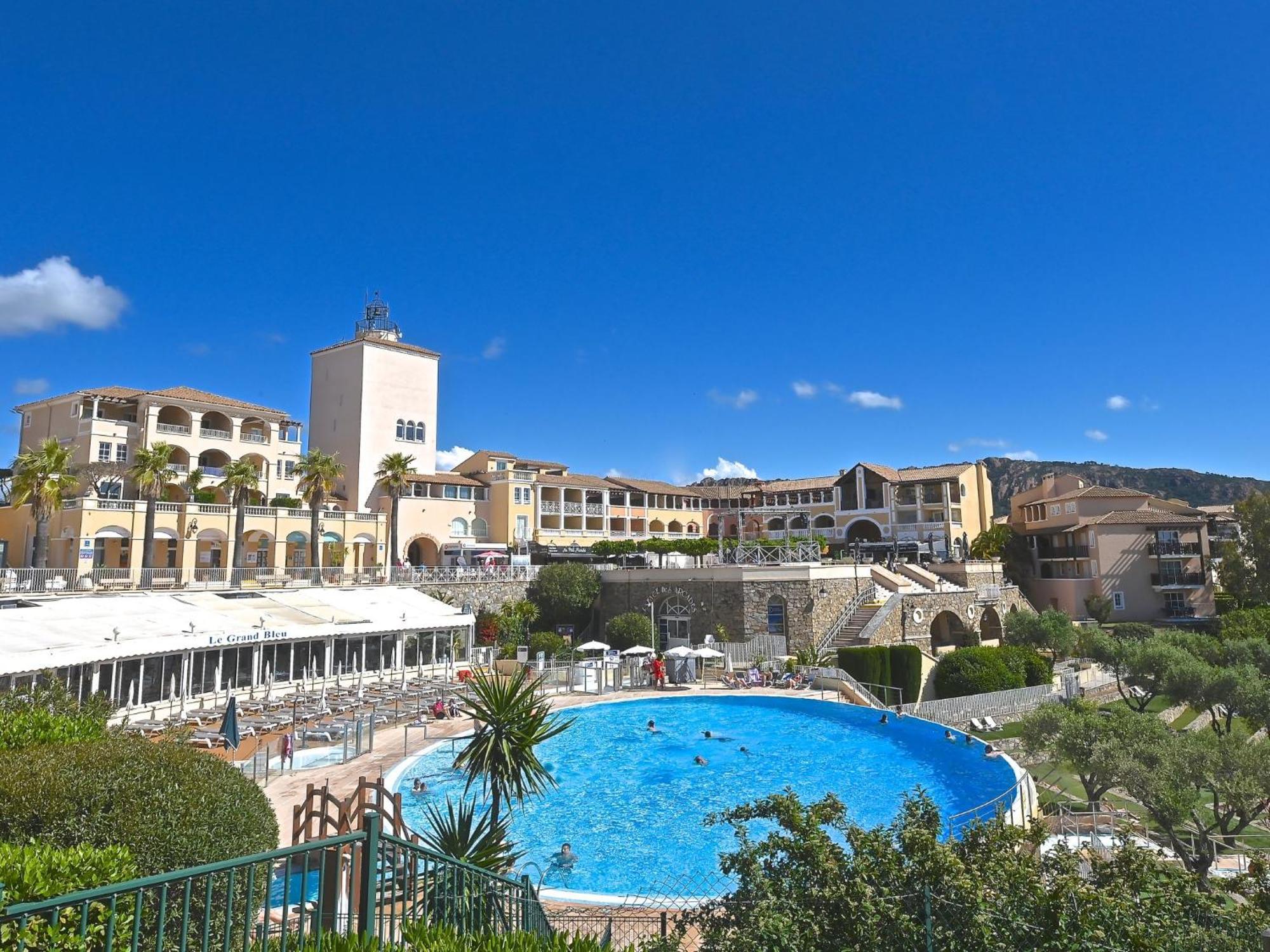 Apartment Village Cap Esterel - Le Village-40 By Interhome Saint-Raphaël Екстериор снимка